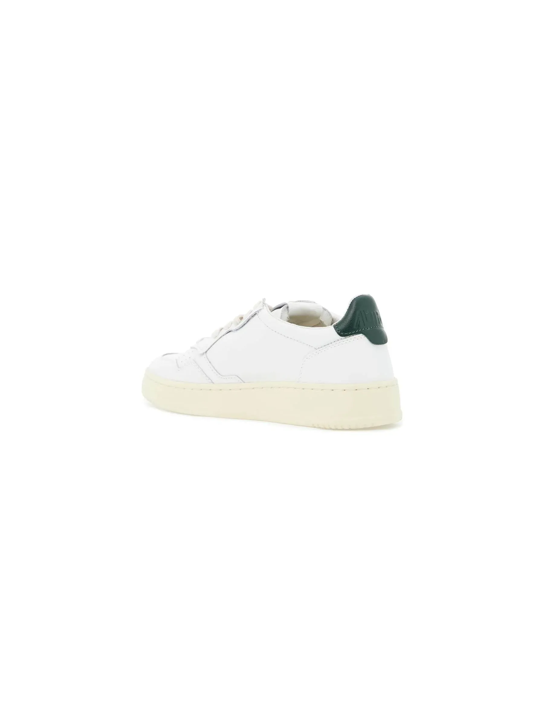 Medalist Low Perforated Sneakers