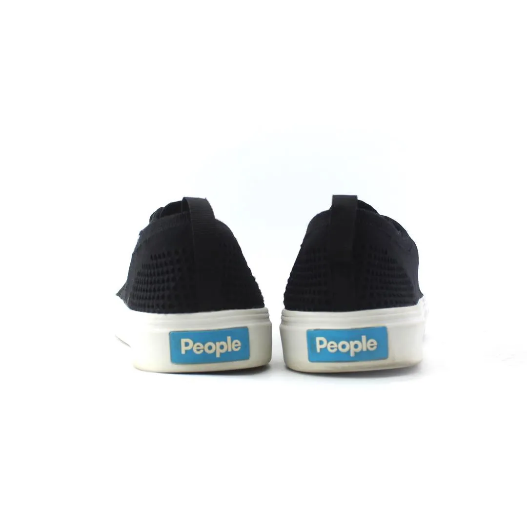 PEOPLE FOOT WEAR