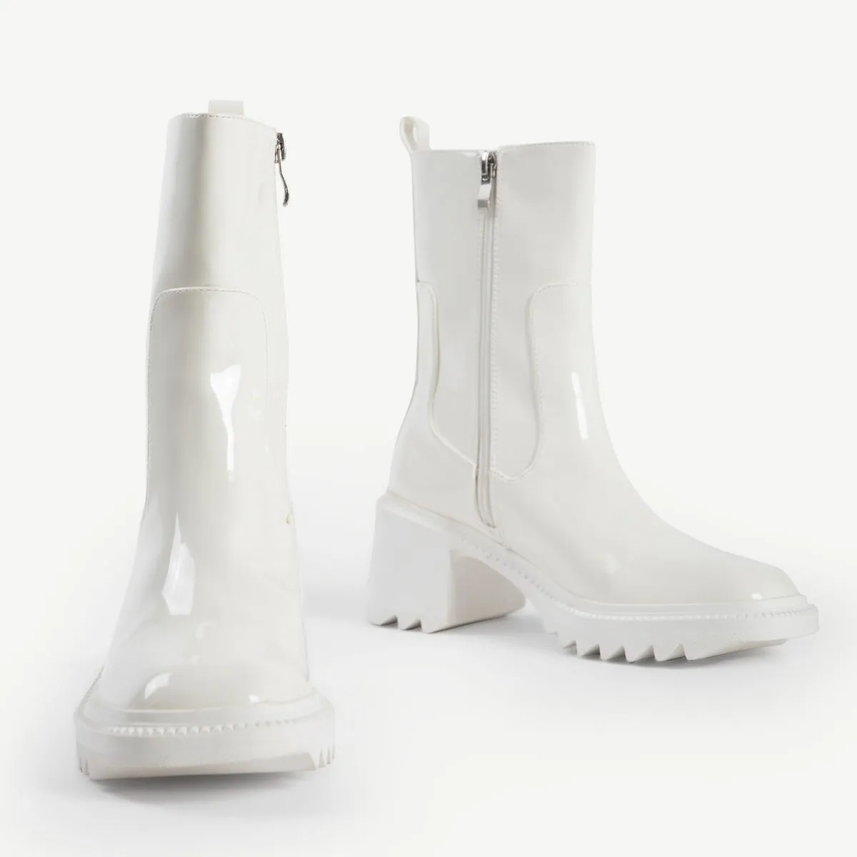 RAID Ennis Ankle Boot in White