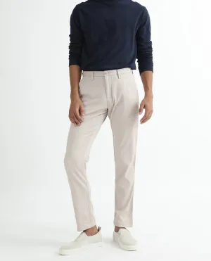 Rare Rabbit Men's Cellular Light Pink Solid Mid-Rise Regular Fit Twill Trouser